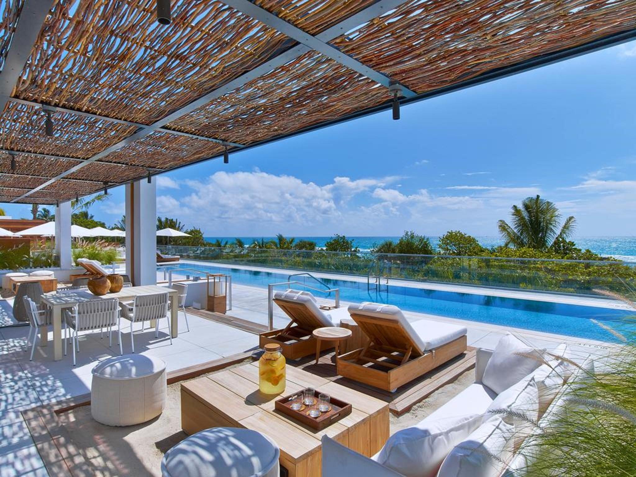 1 Hotel South Beach Miami Beach Exterior photo The Beach Club at The Ritz-Carlton, Maldives, Fari Resort