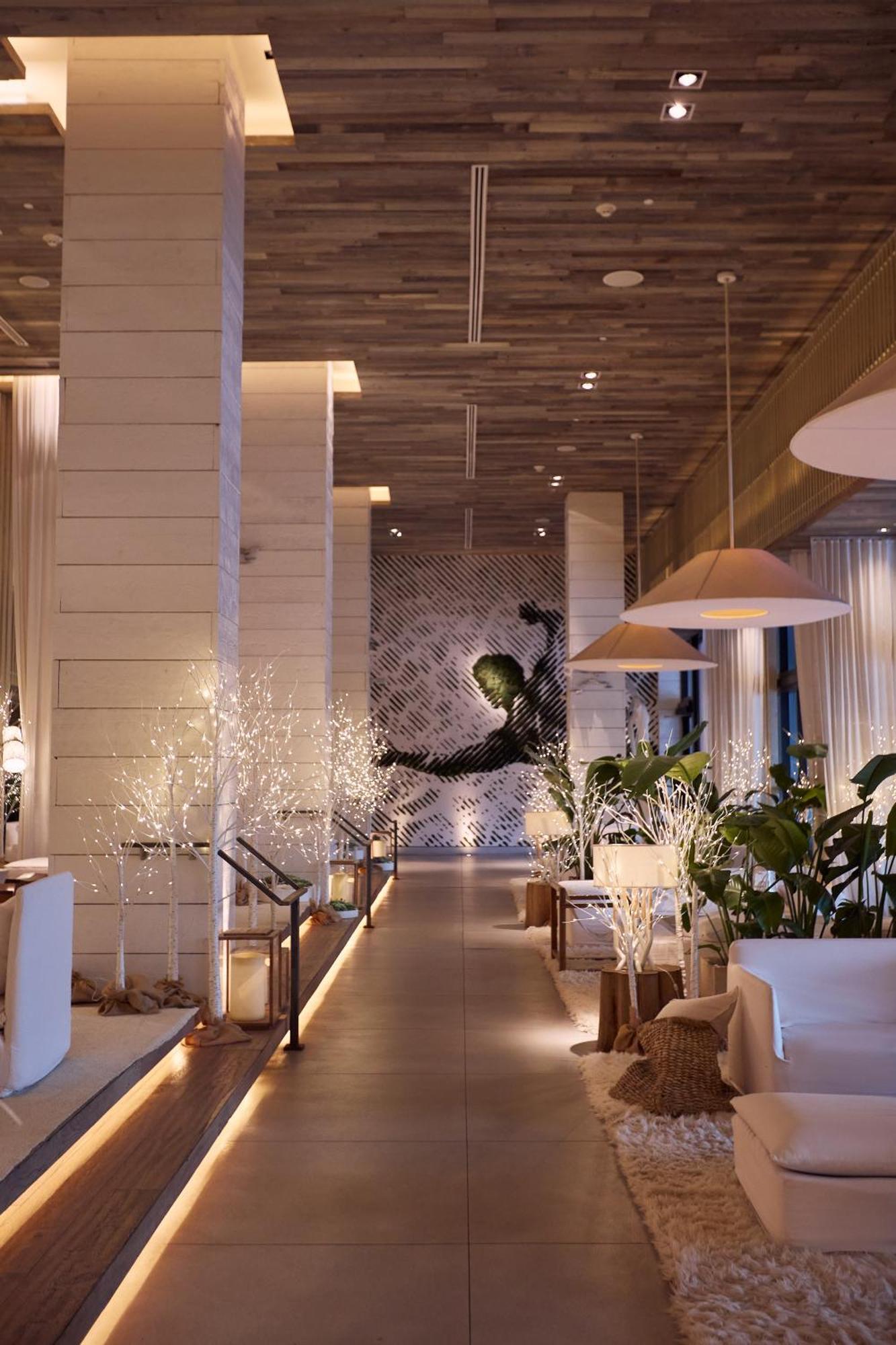 1 Hotel South Beach Miami Beach Exterior photo The lobby of the hotel